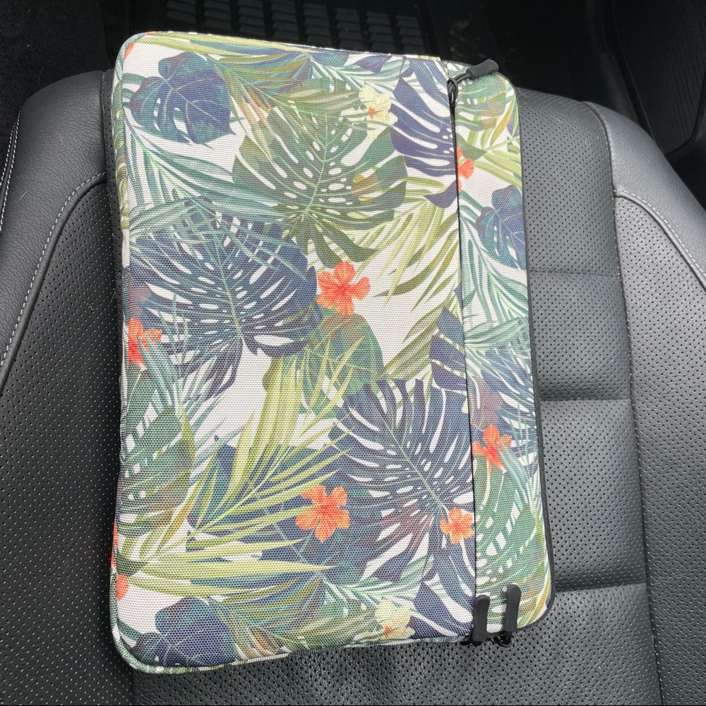 NWT Apple MacBook Air 13” Hard and Soft Case, Keyboard & Screen Protectors